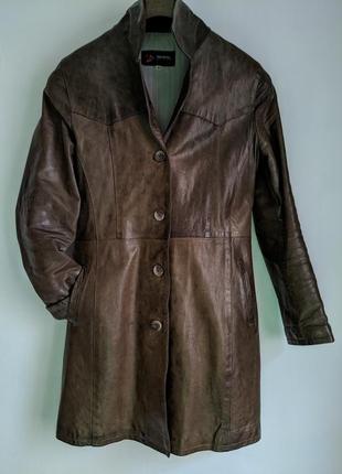Фирменное коричневое кожаное пальто кожа прямое короткое италия стиль винтаж