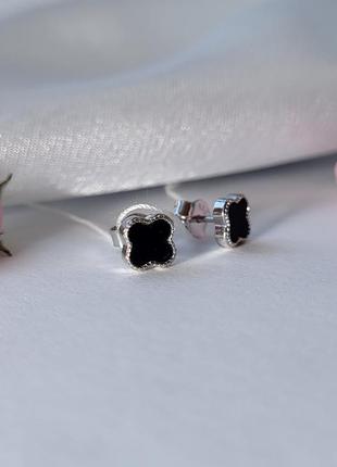 Срібні сережки (пара) гвоздики пусети квітка з оніксом срібло 925 родоване с2о/1469 1.30г7 фото