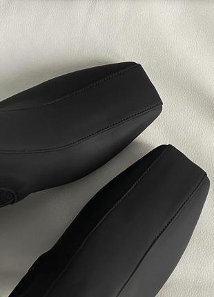 Ботильоны ботинки на каблуках кожаные с квадратным носком черные4 фото