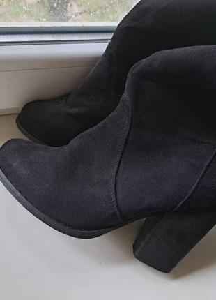 Фірмові осінні чоботи, сапожки