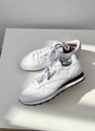 Кроссовки brand new with original box Reebok Energylux 2.0 Q46569 Ftwwht Conavy Vecred