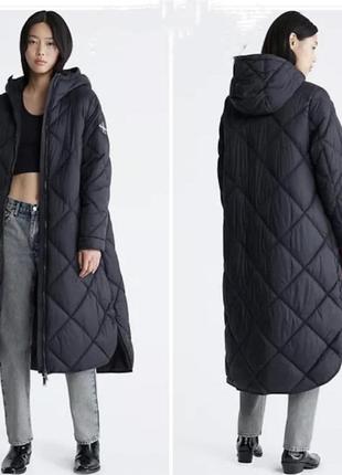 Класна куртка, пальто, пуховик calvin klein