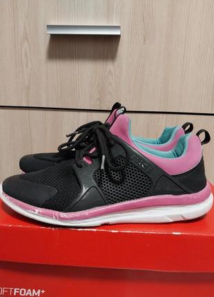 Легкие, прочные, удобные кроссовки venice street and sportswvear