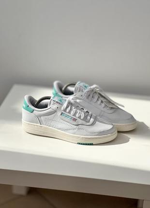 Кросівки  reebok court peak cloud white chalk