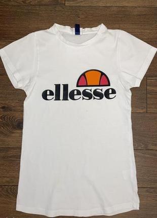 Стильна жіноча біла молочна подовжена футболка"ellesse",xs/s оригінал індія 100% бавовна4 фото