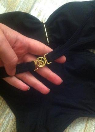 Шикарный стильный винтажный черный купальник victoria secret с большими золотыми пряжками s9 фото