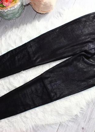 Шикарные замшевые брюки лосины с напылением под кожу с мокрым мраморным эффектом м -л soda