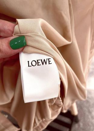 Габардинова куртка - ветровка
loewe 🤎7 фото
