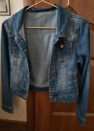 Джинсовый пиджак джинсовка xs куртка