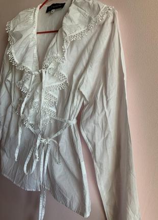 Білосніжна блуза на запах із завязками р.s/m6 фото