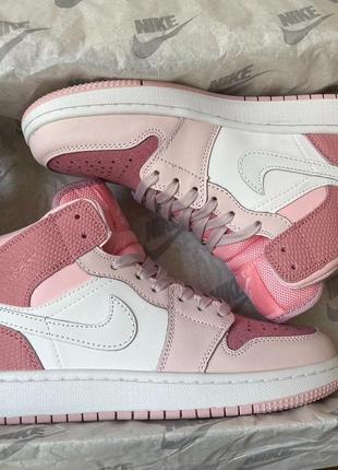 Женские nike air jordan 1 retro pink 2 mid4 фото