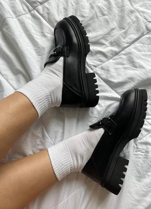 Женские туфли черные кожаные no brand chelsea 39 фото