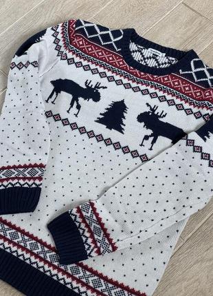 Светр новорічний