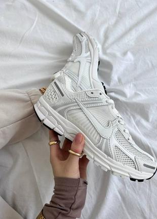 Женские кроссовки nike zoom vomero 5 white grey 36-37-38-39-401 фото