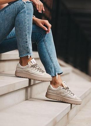 Жіночі кросівки new balance ct 302 beige / smb