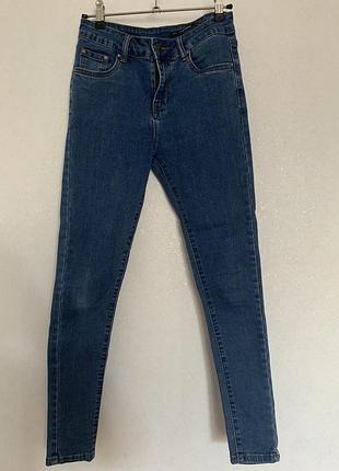 Джинси жіночі