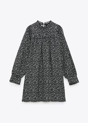 Zara платье zara из поплина с принтом: черно-белый с цветочным принтом1 фото
