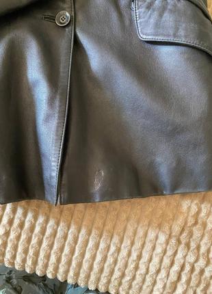 Черная куртка-пиджак из натуральной кожи5 фото
