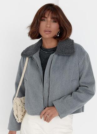 Женское короткое пальто в елочку8 фото