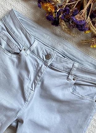 Классные серо-голубые прямые джинсы, классное серо-голубое прямое джинс2 фото