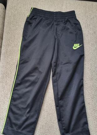 Спортивний костюм nike9 фото