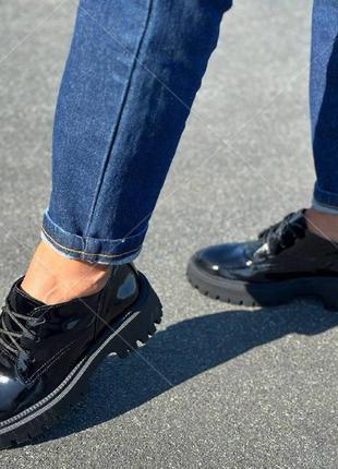 Туфли кожаные, стильные на удобной подошве черные лаковые много цветов размер 36-415 фото