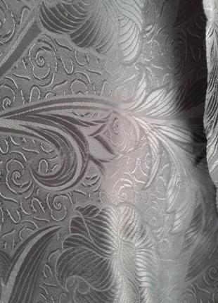 Серебристые жаккардовые шторы атласные 236*70