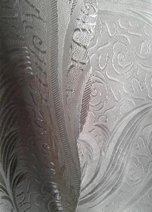 Серебристые жаккардовые шторы атласные 236*70