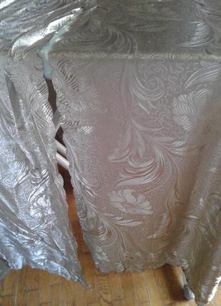 Серебристые жаккардовые шторы атласные 236*70