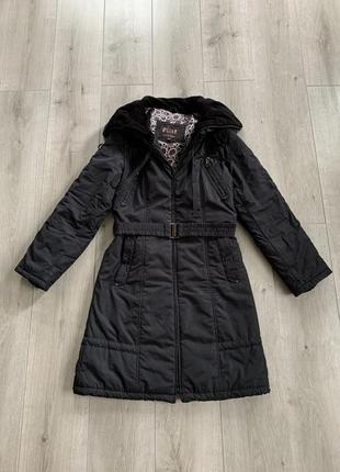 Куртка плащ черного цвета размер s m с поясом