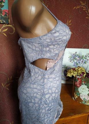 Короткое кружевное платье асемитрное на бретелях от topshop5 фото