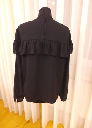 Кофта блуза с воланом черная от only раз.36-384 фото