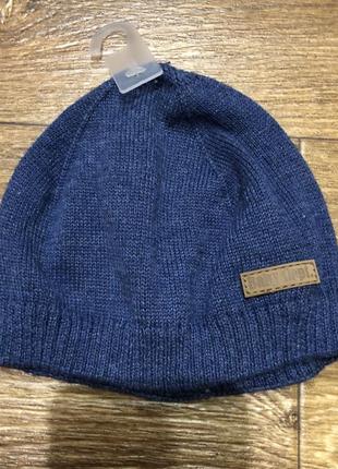 Шапка демисезонная на 2 - 6 месяцев