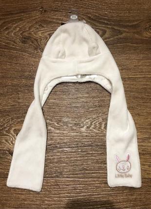 Шапка демисезонная на 2-6 месяцев