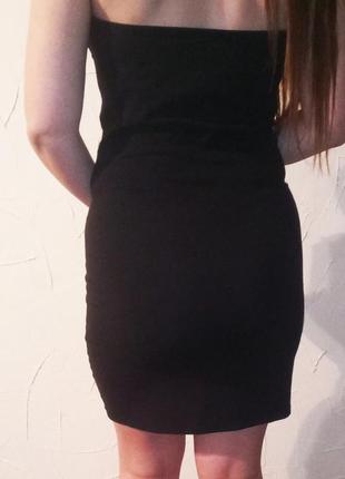 Маленькое черное платье без рукавов2 фото