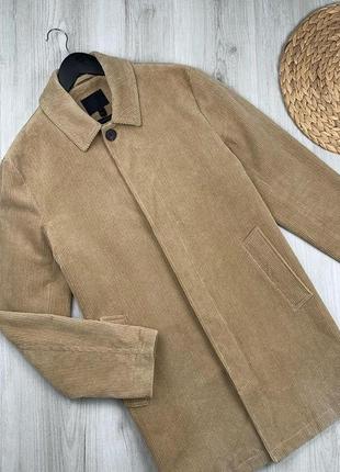 Оригінальне пальто з вельвету в класному базовому кольорі