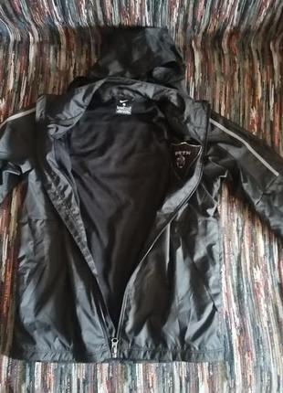 Чёрная куртка ветровка nike оригинал на мальчика 7-9 лет, р. 134-146 см.4 фото