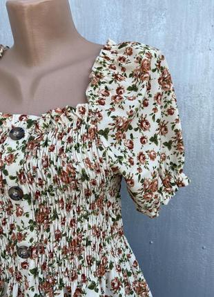 Гарна блуза в квіточках5 фото