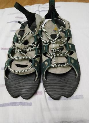 Босоніжки adidas