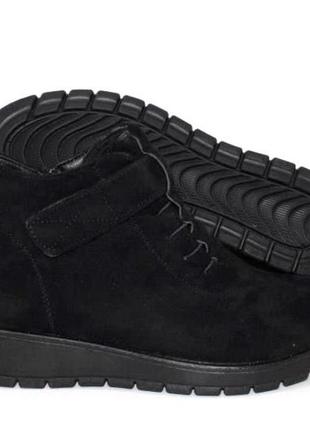 Женские черные осенние замшевые ботинки на танкетке большие размеры