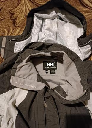 Женская куртка helly hansen5 фото