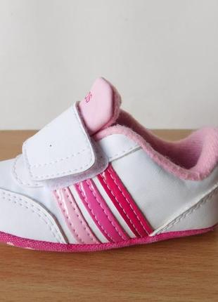 Пинетки кроссовки adidas 9 р. стелька 12 см