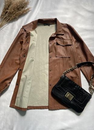 Трендовая рубашка на осень, кожаная рубашка, женская куртка-рубашка5 фото