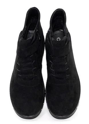 Женские черные осенние замшевые ботинки на танкетке большие размеры7 фото