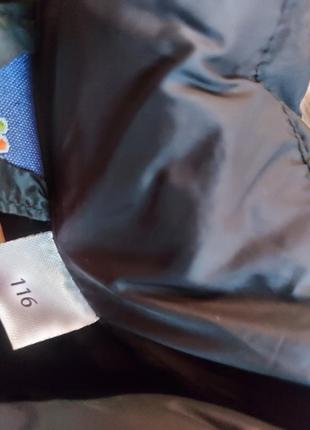 Стеганая черная демисезонная куртка для девочки lupilu9 фото