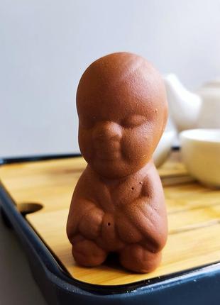 Чашень пісяючий хлопчик чайна фігурка