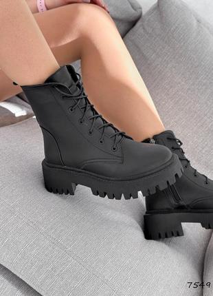 Трендові чорні жіночі черевики демі,на високій підошві,шкіряні/шкіра-жіноче взуття на осінь 2023-242 фото
