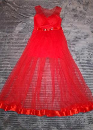 Вечернее платье красного цвета4 фото