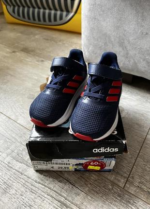 Кросівки adidas2 фото