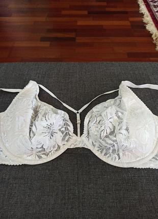 Красивый бюстик большого размера victoria's secret